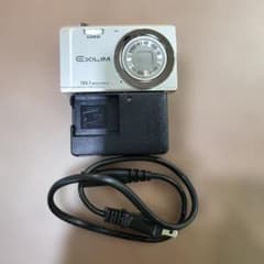 CASIO デジタルカメラ EXILIM EX-ZS6 シルバー - メルカリ