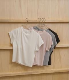 Compact Smooth T-shirts TODAYFUL チョコ - メルカリ