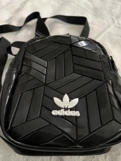 adidasミニエナメルリックのサムネイル