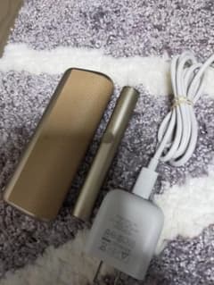 iQOS アイコス イルマプライム　ゴールド 本体セットのサムネイル