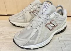 最終値下げニューバランスNew Balance 1906r M1906RFT
