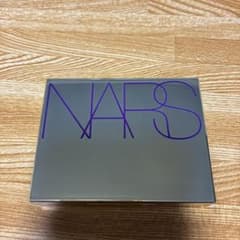 NARS ゴールドダスト　ライトリフレクティングセッティングパウダーのサムネイル