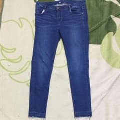 ZARA カットオフ スキニーデニム EUR38のサムネイル