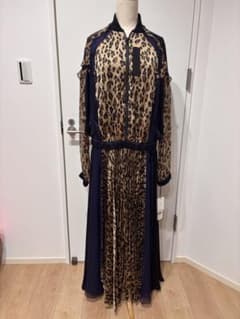 sacai レオパード パンツ サイドプリーツ sacai レオパード パンツ サイドプリーツ - メルカリ