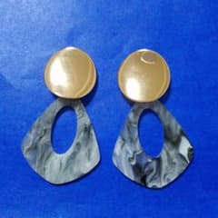 専用★sale25.ハンドメイドピアスのサムネイル