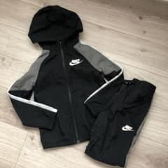 さっくん♡様専用　NIKE ナイキ♡ウィンドブレーカー130㎝のサムネイル