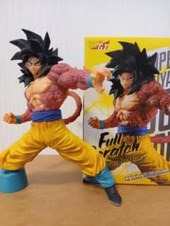 激レア‼︎ドラゴンボールZ⭐︎フィギュアが入るやわらかストラップ4点セット ドラゴンボールGT フルスクラッチ スーパーサイヤ人4 孫悟空