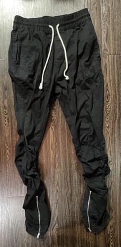 カーゴパンツ 黒のサムネイル