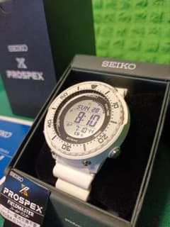 SEIKO PROSPEX ソーラー　 ホワイトのサムネイル