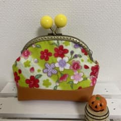 ハンドメイド　がま口ポーチのサムネイル