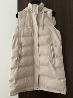 ［ZARA］ダウンベスト・エクリュ(Mサイズ)のサムネイル