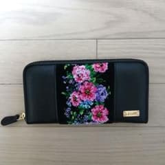 Lecott 長財布 ラウンドファスナー 花柄 ブラックのサムネイル