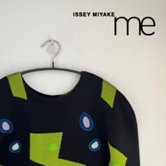 美品 ISSEY MIYAKE me イッセイミヤケ プリーツトップスカットソー