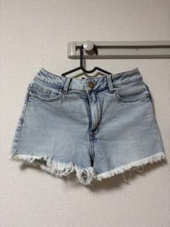 H&M デニムショートパンツのサムネイル