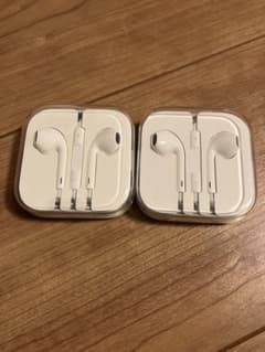 オ*ー様 ホワイト 有線イヤホン 2セット(iPhone純正付属品)のサムネイル