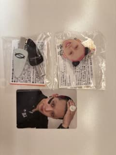 アクリルキーホルダー&ヘアピン＆トレカセットのサムネイル