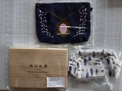 刀剣乱舞 三日月宗近モデル ポーチ まとめ売り 刀剣乱舞 三日月宗近モデル ポーチ まとめ売り - メルカリ