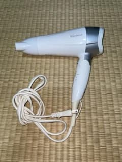 ドライヤーのサムネイル