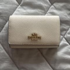 COACH ホワイト レザー キーケース COACH キーケース - メルカリ
