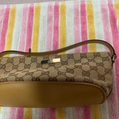 GUCCI グッチ ポーチのサムネイル