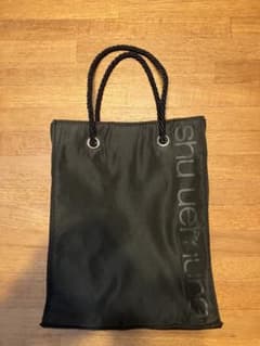 最終値下げ　shu uemura シュウウエムラ ミニバッグ　ノベルティのサムネイル