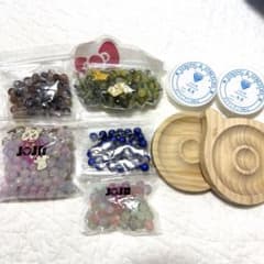 ハンドメイド用 ビーズセット 線、型付き　JOJOビーズのサムネイル