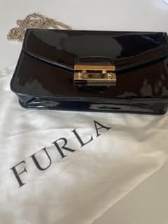 FURLA 美品　2wayエナメルブラックショルダーバッグ