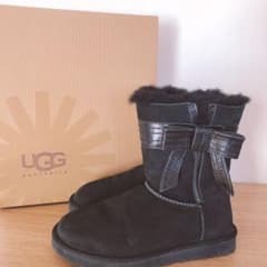 UGG ムートンブーツ　リボン　josette 本物のサムネイル