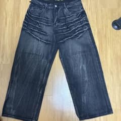 ブラック デニムパンツ ウォッシュ加工 ワイドシルエットのサムネイル