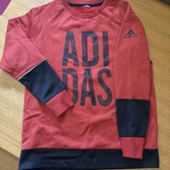adidasトレーナーのサムネイル