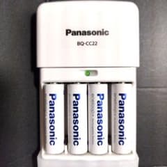 ⭐超メルカリ市・LEDランタン＆ Panasonic充電器セット Panasonic BQ-CC22 充電器 eneloop単3×4本 - メルカリ