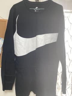 【今だけ値下げ中】NIKE 黒ロンTのサムネイル