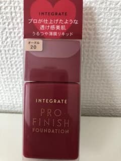 新品未開封☆  インテグレート　ファンデーションのサムネイル