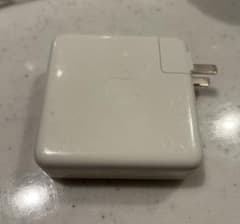 Apple 87W USB-C 電源アダプタ 本体のサムネイル