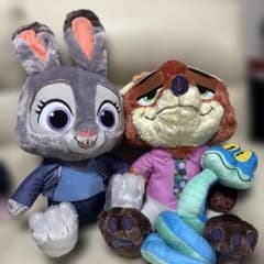 ズートピア2スーパーラージぬいぐるみ ク・ジュディ・ゲイリー - メルカリ