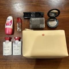 エミレーツ航空ビジネスクラスアメニティBVLGARI旅行用化粧品セット エミレーツ航空ビジネスクラスブルガリ（BVLGARI）アメニティポーチ