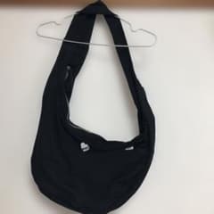 kaoyorinakami ハート刺繍　キャンバス　ショルダーバッグ　ブラックのサムネイル