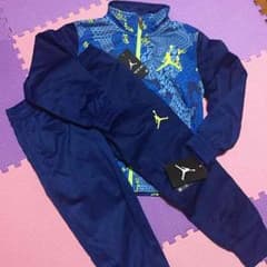 ¥4555→¥4333［新品] Jordan セットアップ キッズのサムネイル