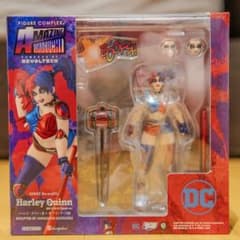 海洋堂 アメイジングヤマグチ リボルテック ハーレイクイン 赤×青