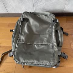 ダークグリーン 旅行用バックパックのサムネイル