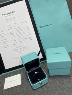 【私的刻印無し】ティファニー セッティング 婚約指輪　0.22ct 鑑定書付のサムネイル