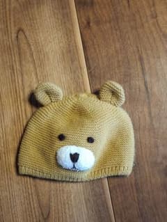 ベビー用クマ顔ニット帽子　44㎝～46㎝のサムネイル