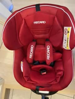 りーちゃんさん。専用。値下げします！RECARO チャイルドシート。のサムネイル