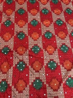 刺繍ストール 赤と緑のデザイン 約94x211cmのサムネイル