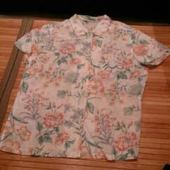 花柄シャツのサムネイル