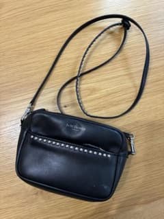 [訳アリ]J&M Davidson ブラックショルダーバッグのサムネイル
