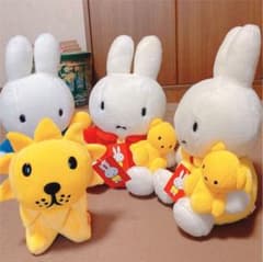ミッフィー ぬいぐるみ アミューズメント景品【早い者勝ち】のサムネイル