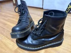 Dr. Martens 8ホール ブーツ ブラック