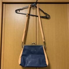 ショルダーバッグのサムネイル