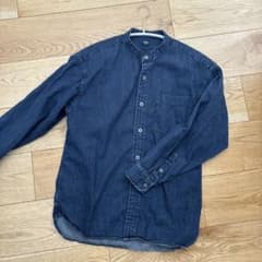 【UNIQLO】スタンドカラーシャツ(メンズXSサイズ)のサムネイル
